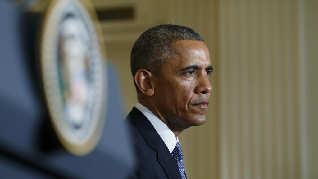 des bordels indonésiens utilisent des singes orangs-outans comme prostituées